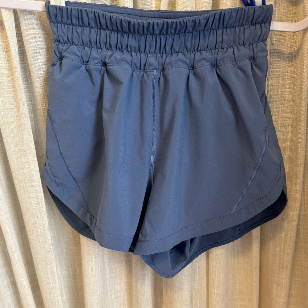 Lululemon Track That high-rise 3 in size 2